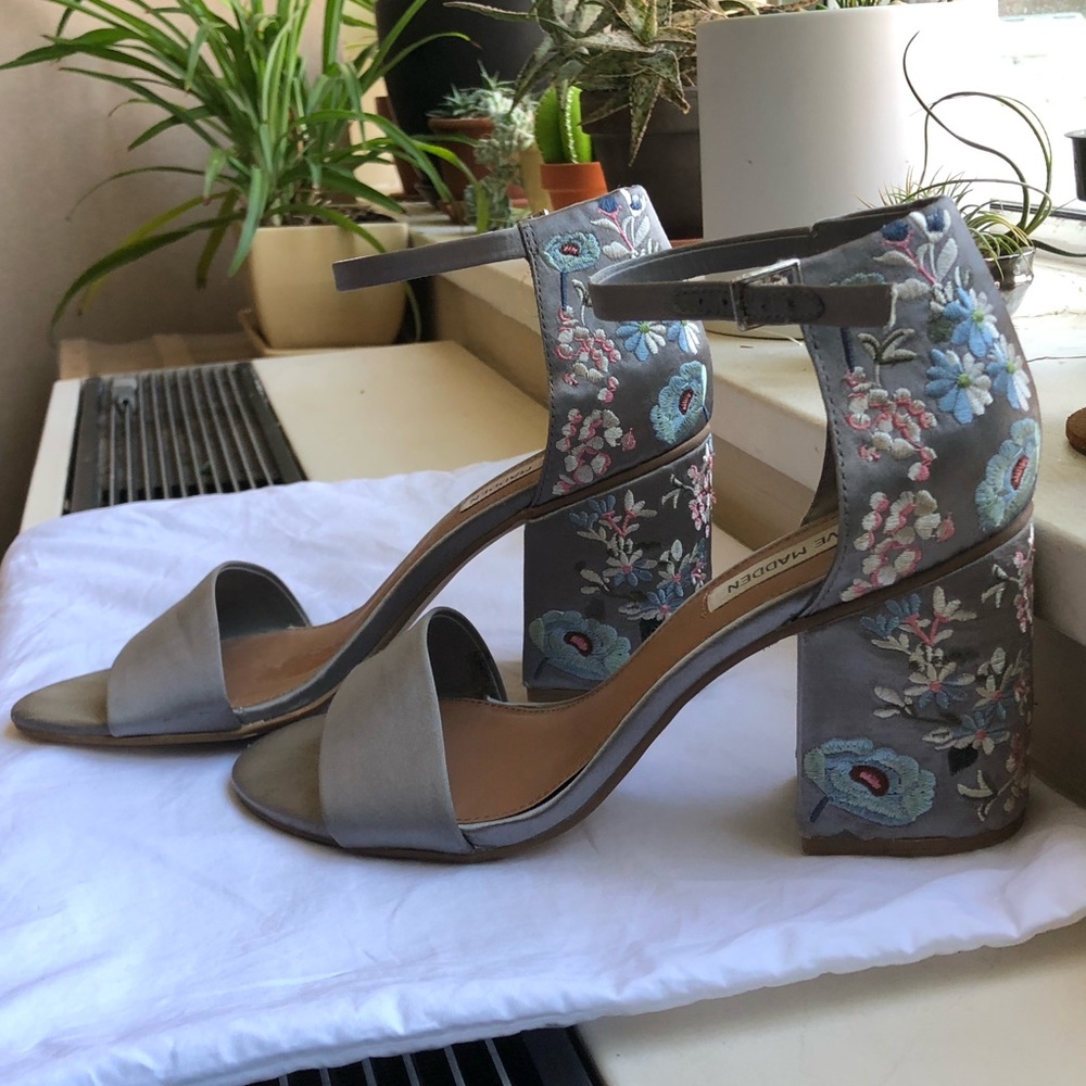 Grey embroidered heeled sandals